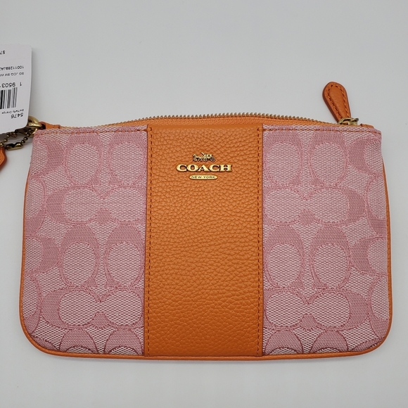 🎁Coach Wristlet in Signature  Jacquard - Picture 6 of 9